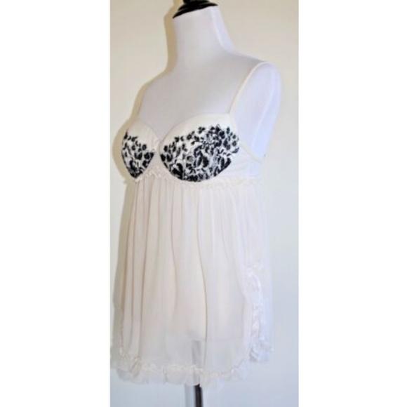 Victorias Secret Ivory Black Embroidered Babydoll - Picture 2 of 7